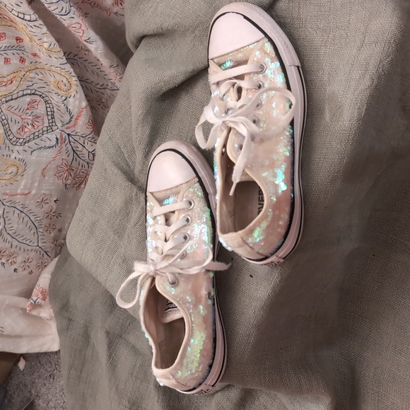 Sparkly Iridescent Converse Size 7 - Picture 3 of 5